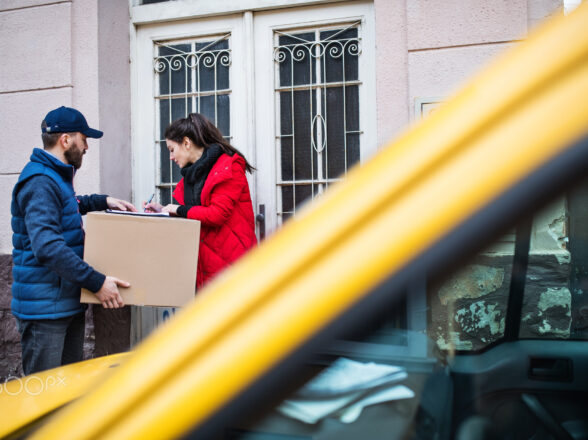 Express Courier Service London: Supporting Local Commerce